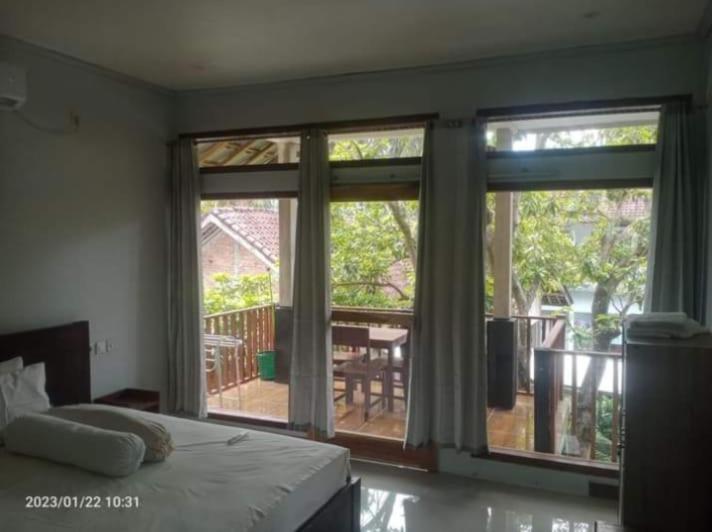 Kri Homestay Kuta  Exterior photo