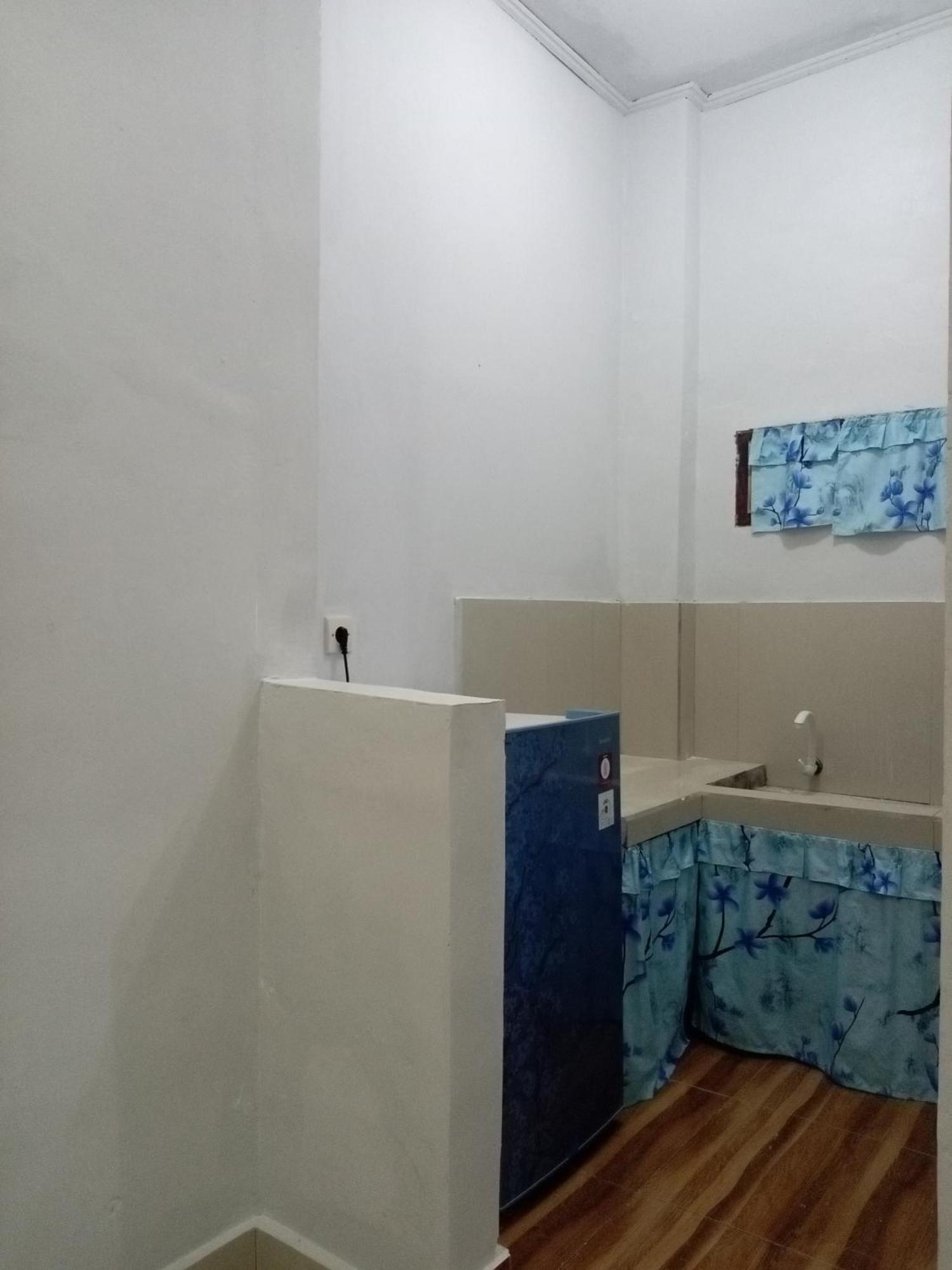 Kri Homestay Kuta  Exterior photo