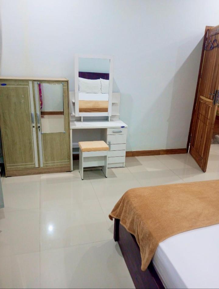 Kri Homestay Kuta  Exterior photo
