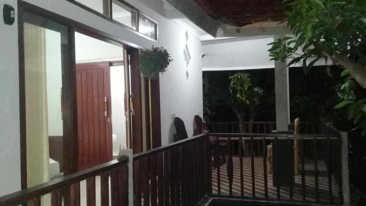 Kri Homestay Kuta  Exterior photo